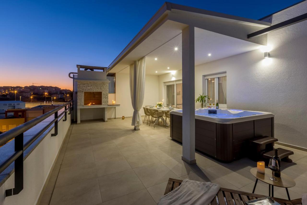 Luxury Rooftop Apartment Zalato Split Exterior photo