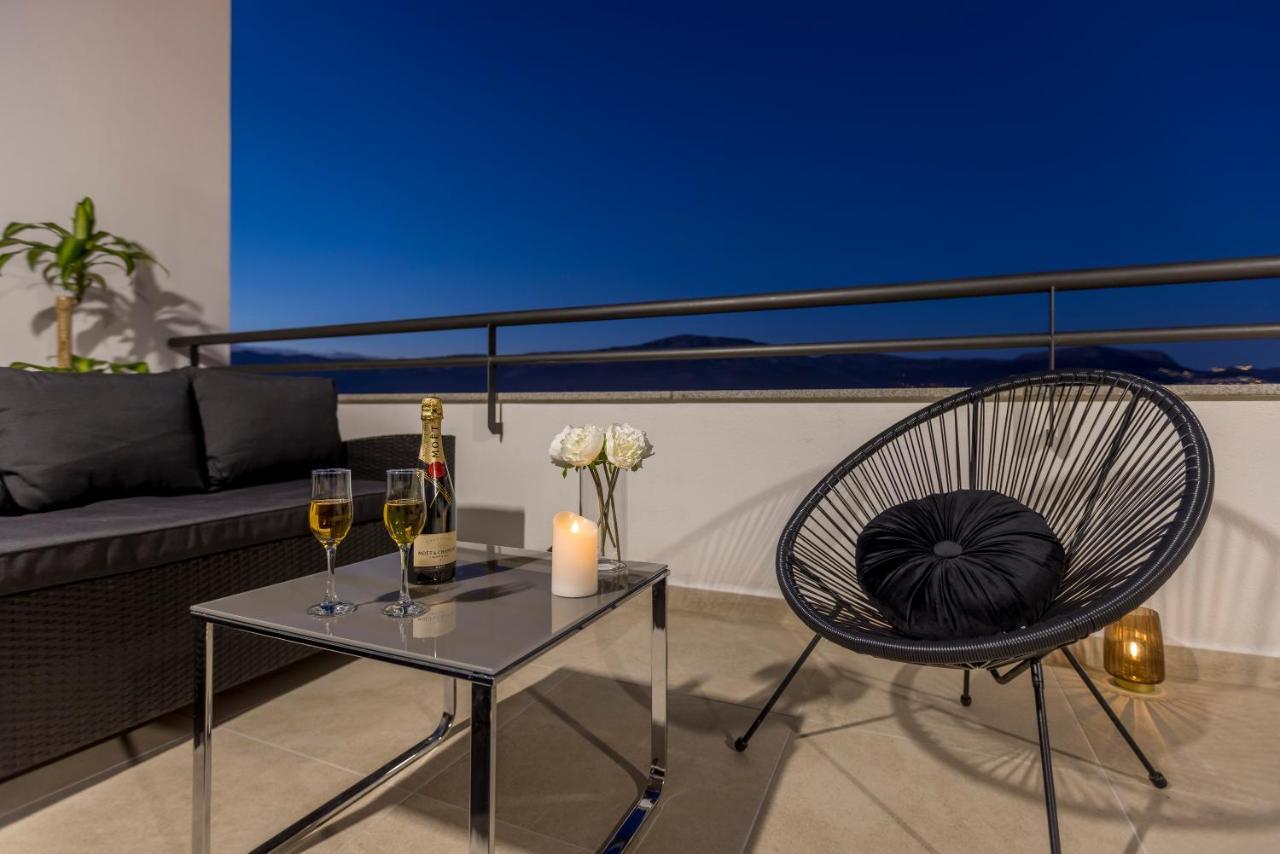 Luxury Rooftop Apartment Zalato Split Exterior photo