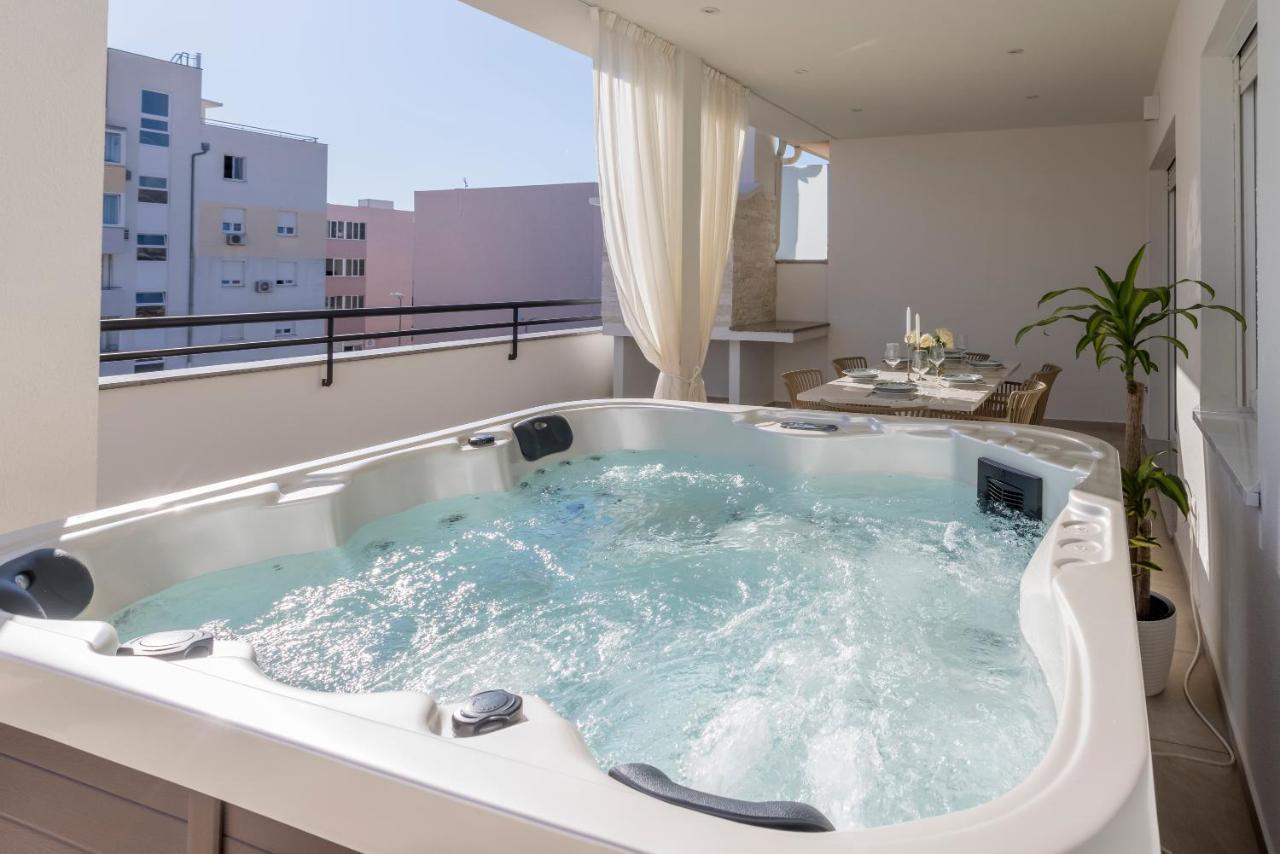 Luxury Rooftop Apartment Zalato Split Exterior photo