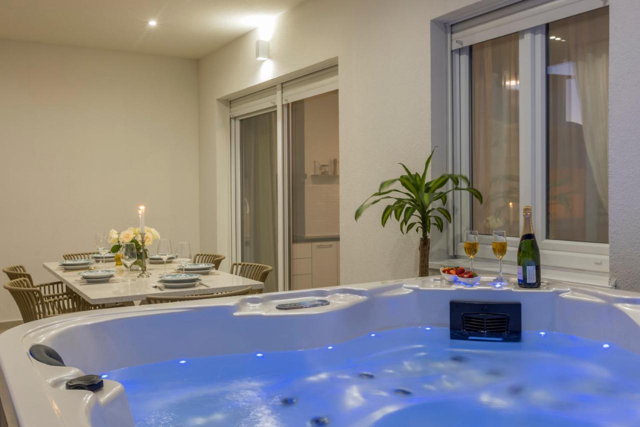 Luxury Rooftop Apartment Zalato Split Exterior photo