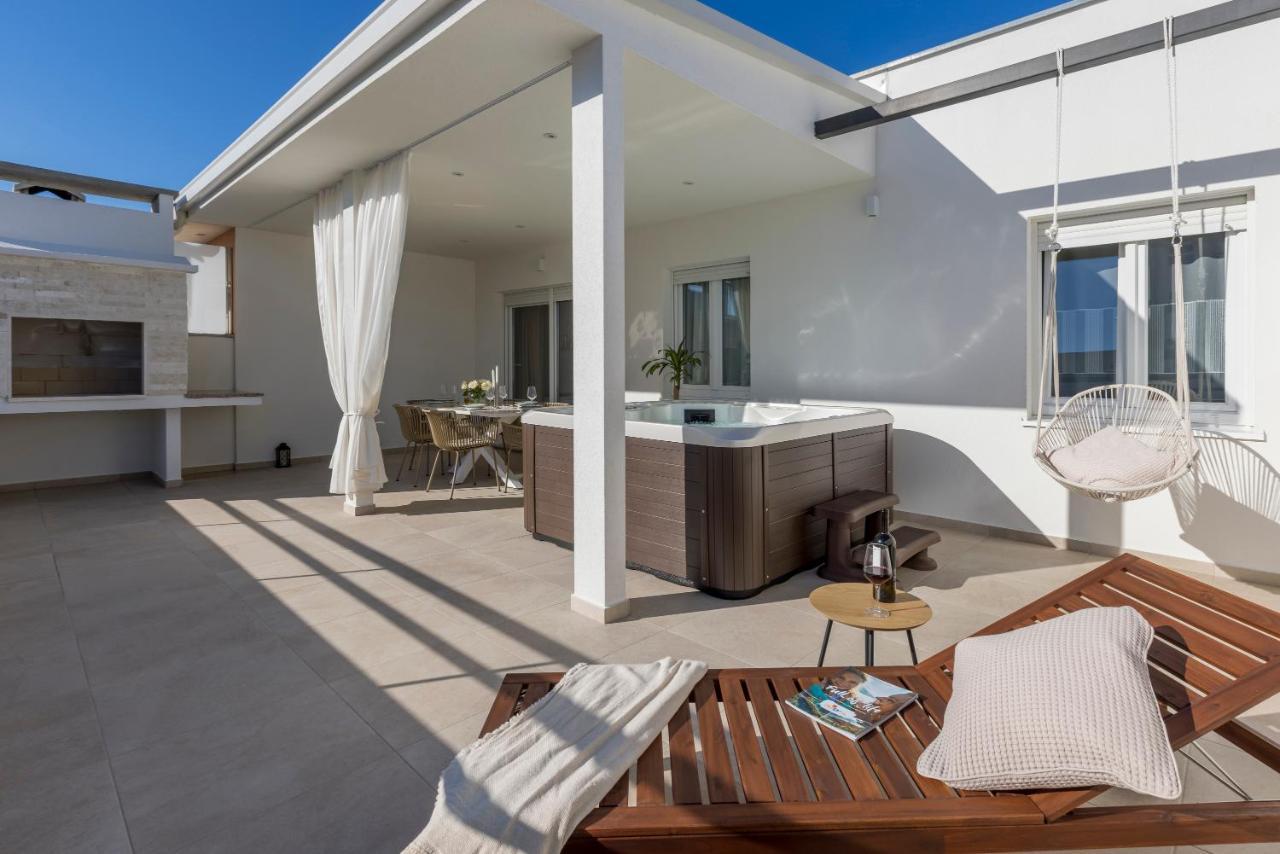 Luxury Rooftop Apartment Zalato Split Exterior photo
